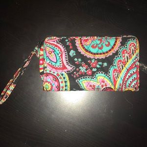 BRAND NEW VERA BRADLEY WALLET (WITHOUT TAGS)